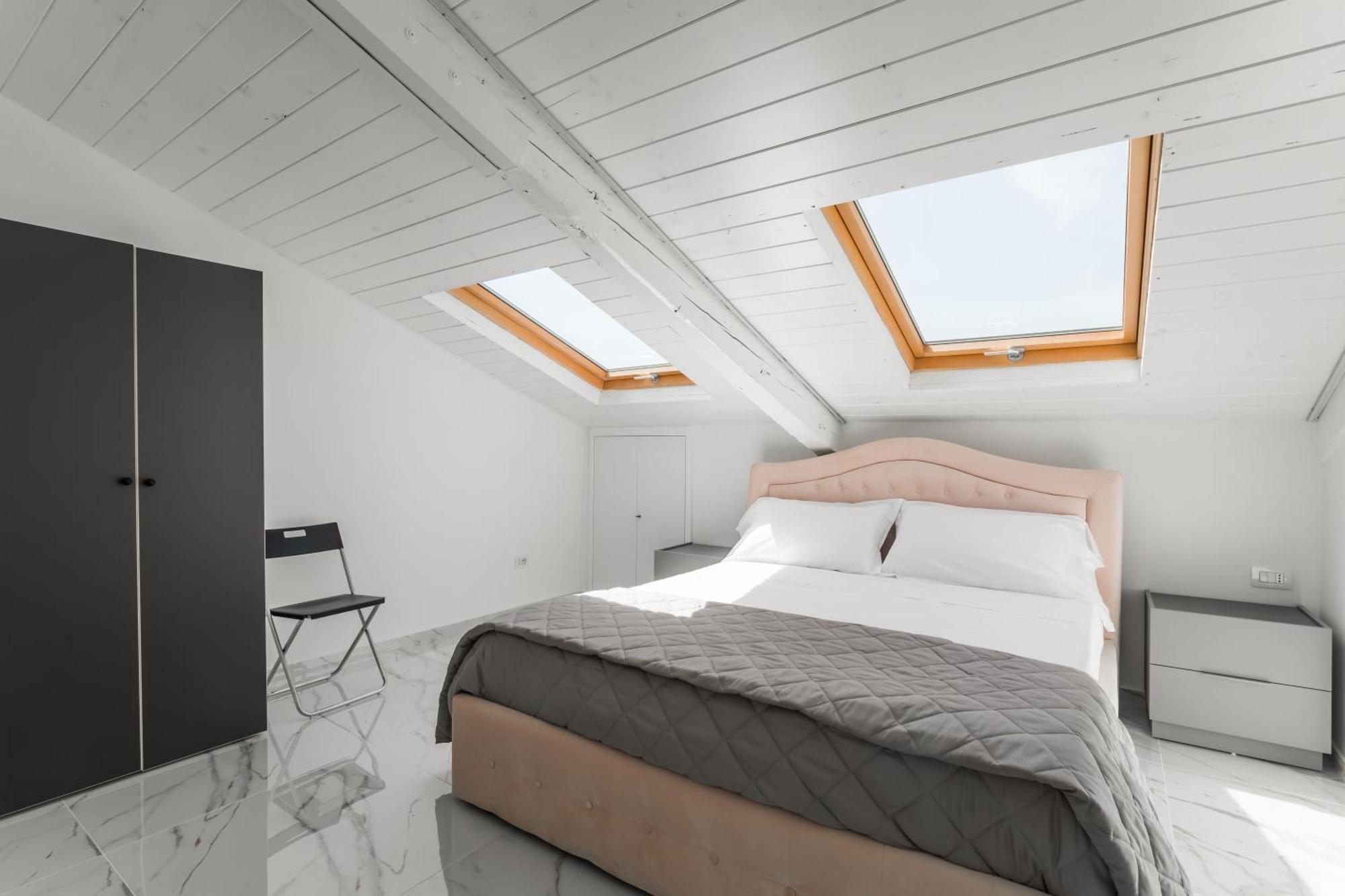 Attico Bella Napoli Aparthotel ภายนอก รูปภาพ