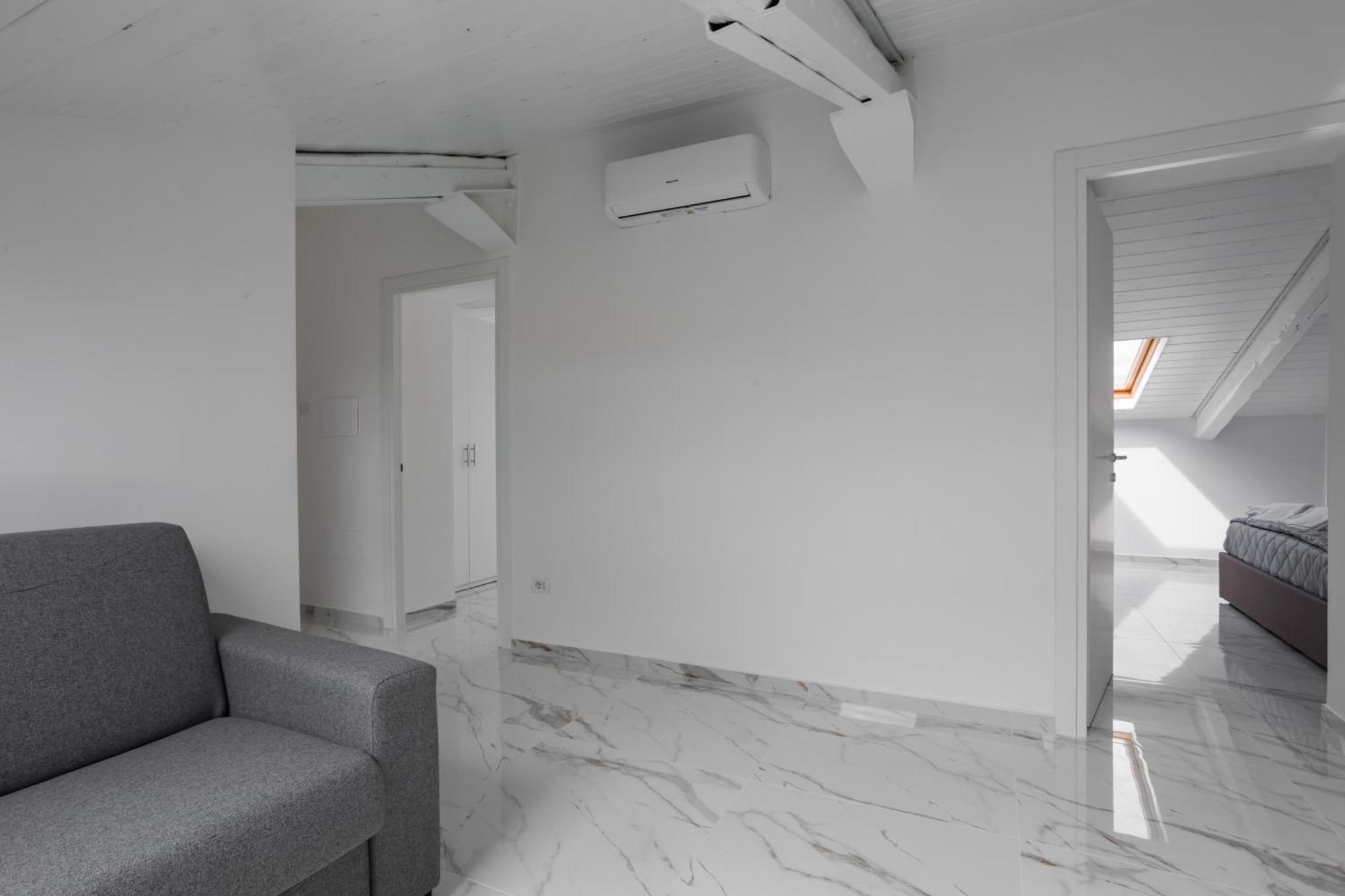 Attico Bella Napoli Aparthotel ภายนอก รูปภาพ