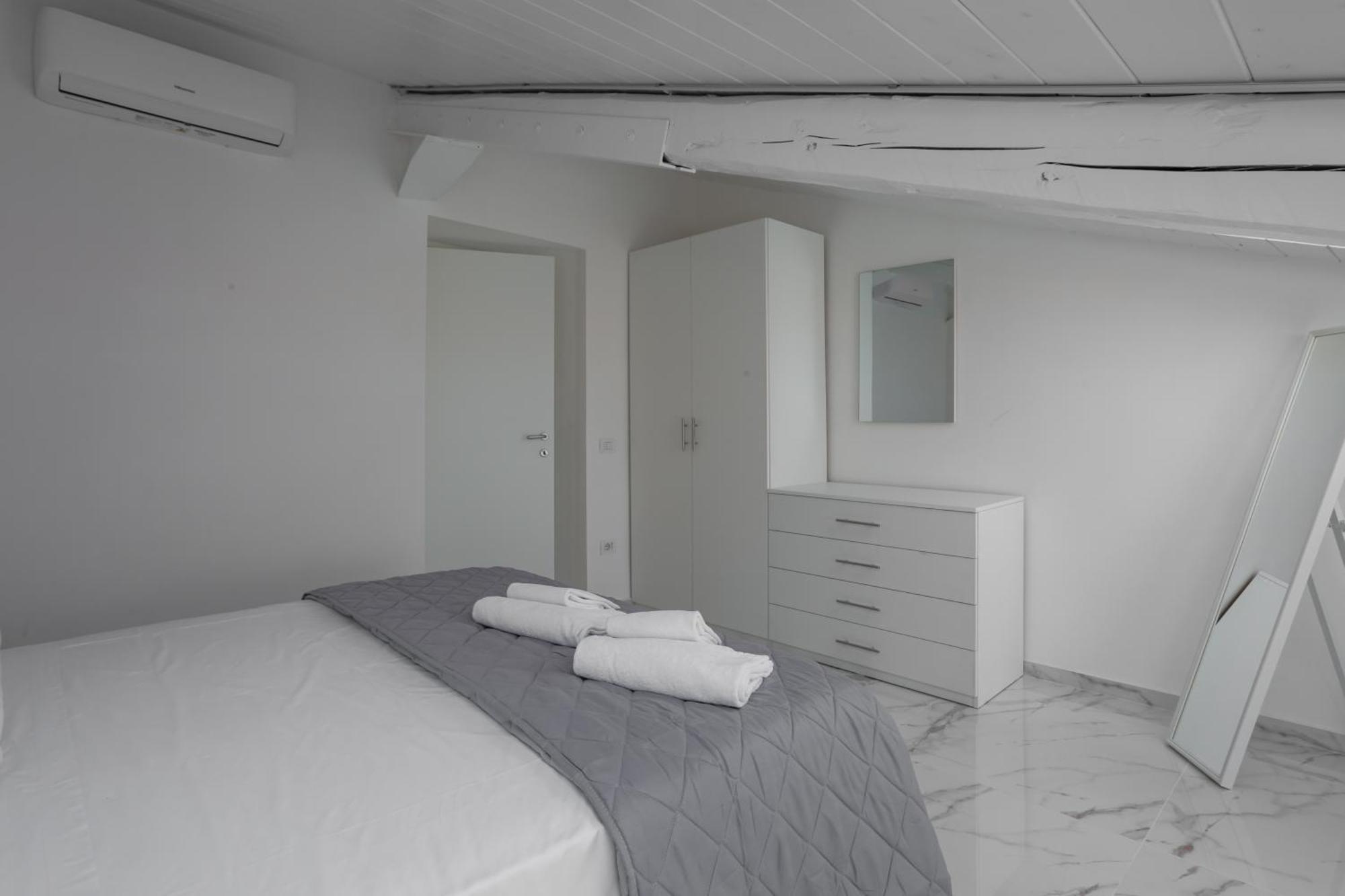 Attico Bella Napoli Aparthotel ภายนอก รูปภาพ